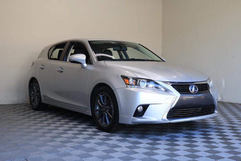 Used 2016 Lexus CT 200h w/ Seat Comfort Package FWD image 6