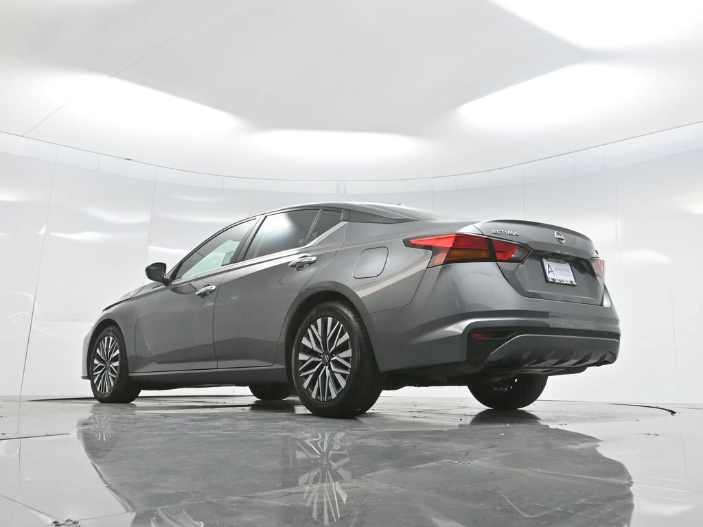 Used 2024 Nissan Altima 2.5 SV image 62