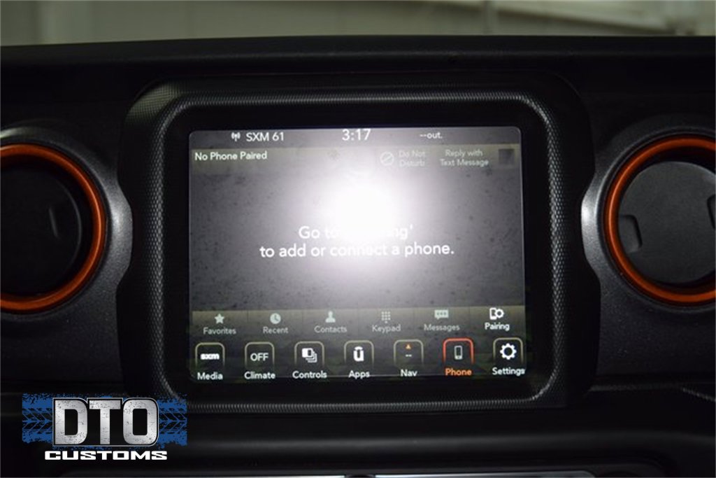 Used 2023 Jeep Gladiator Mojave w/ Trailer Tow Package image 29