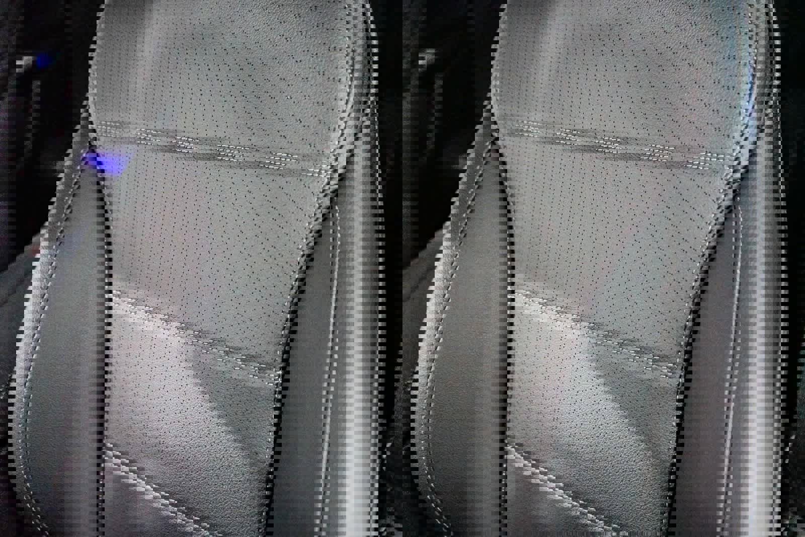 Used 2025 Mercedes-Benz GLC 300 image 25