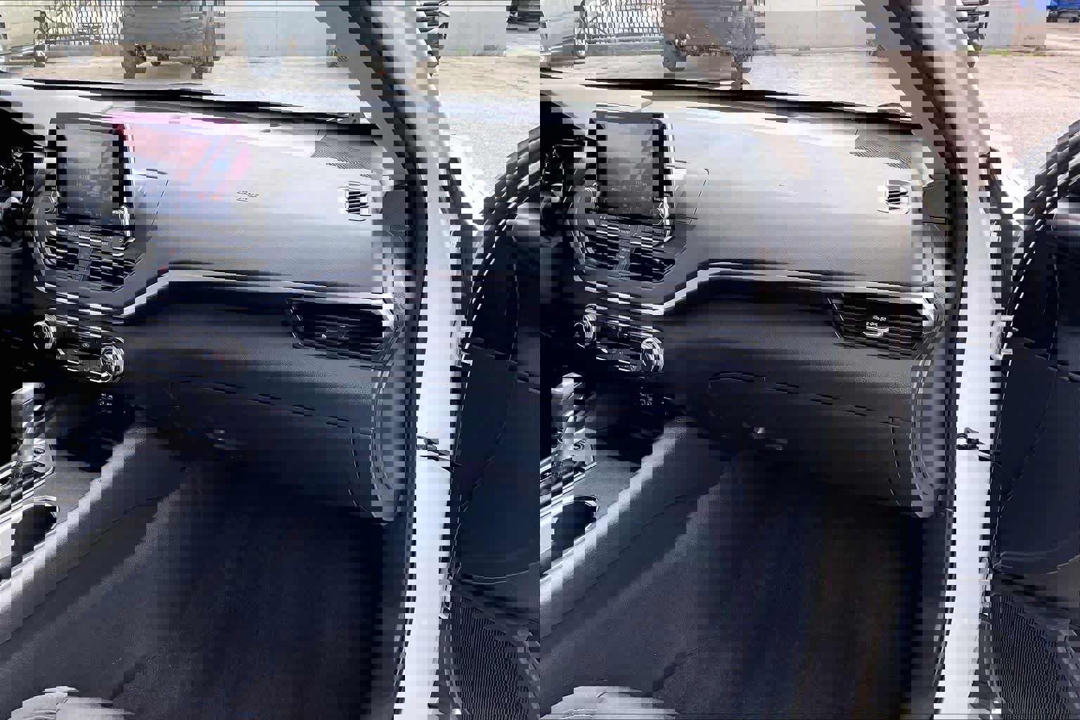 Used 2022 Nissan Altima 2.5 SV image 15