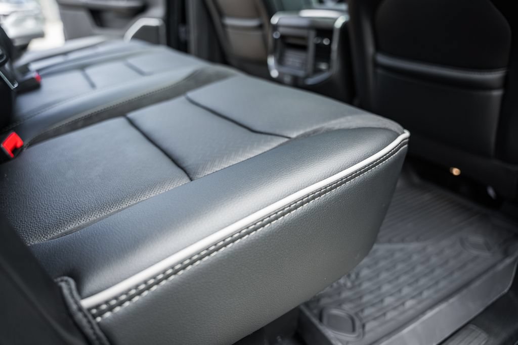 New 2026 RAM 1500 Laramie AWD/4WD image 38