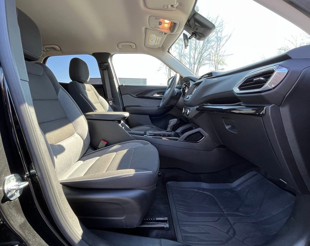 Used 2023 Chevrolet TrailBlazer LT FWD image 22