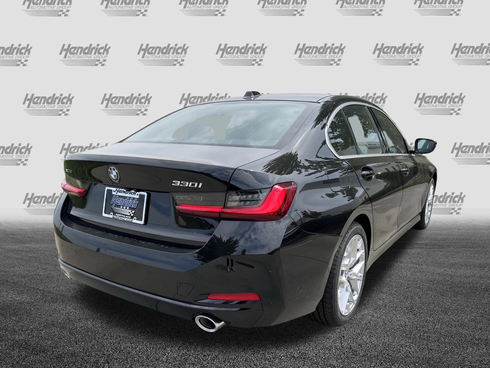 Certified 2025 BMW 330i xDrive Sedan w/ Premium Package AWD/4WD image 9