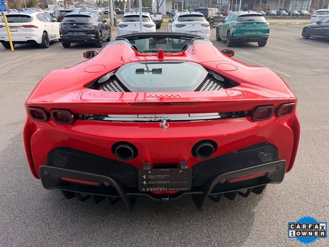 Used 2023 Ferrari SF90 Spider image 13