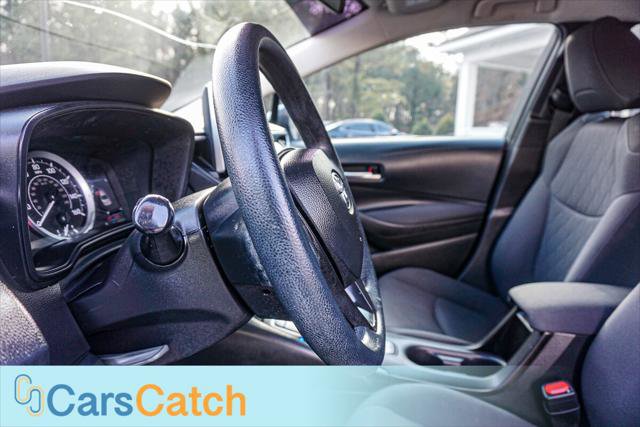 Used 2021 Toyota Corolla LE image 30