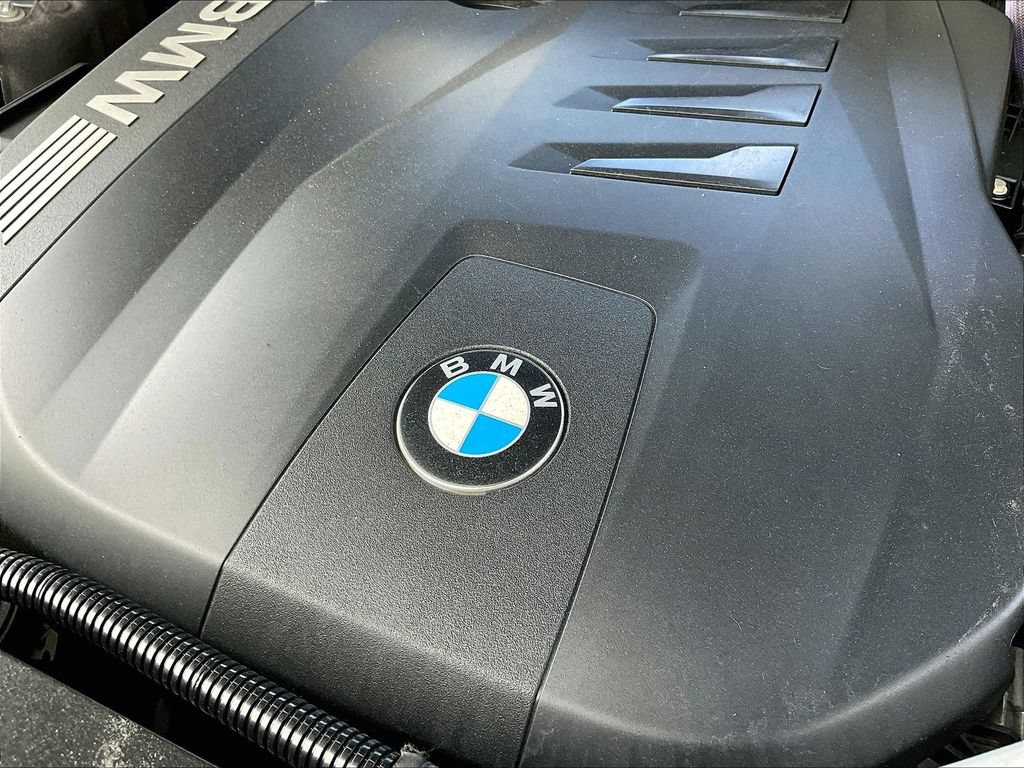 Used 2023 BMW X7 xDrive40i AWD/4WD image 32