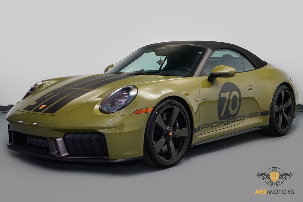 Used 2026 Porsche 911 GTS image 3