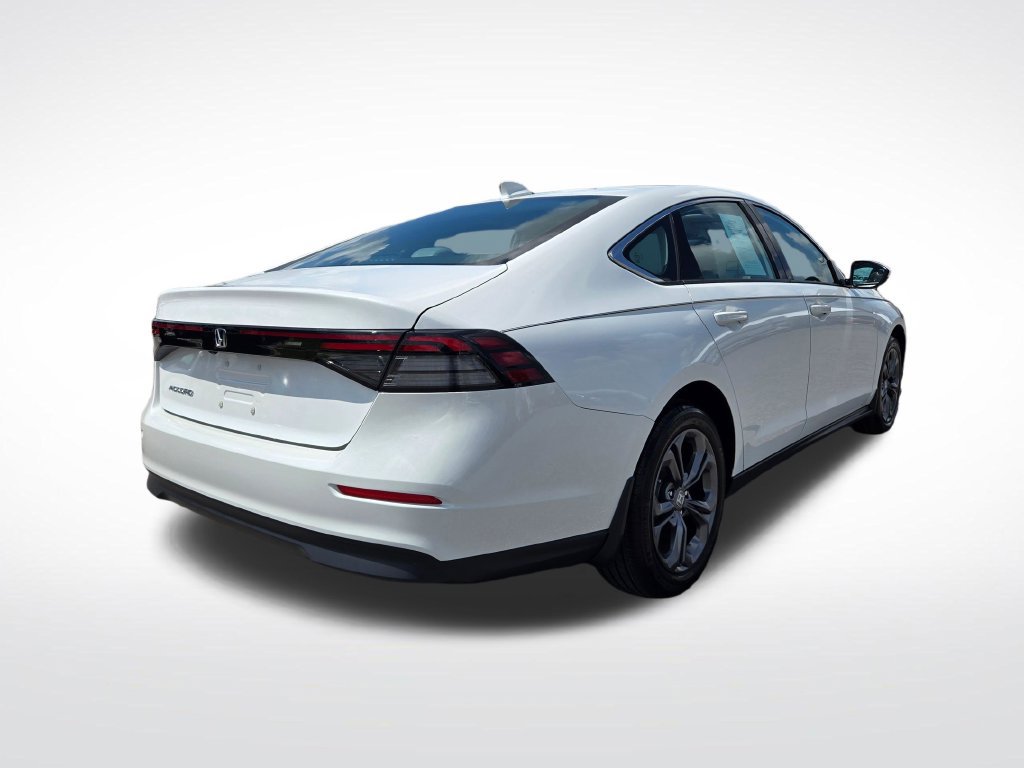 Used 2023 Honda Accord EX image 8