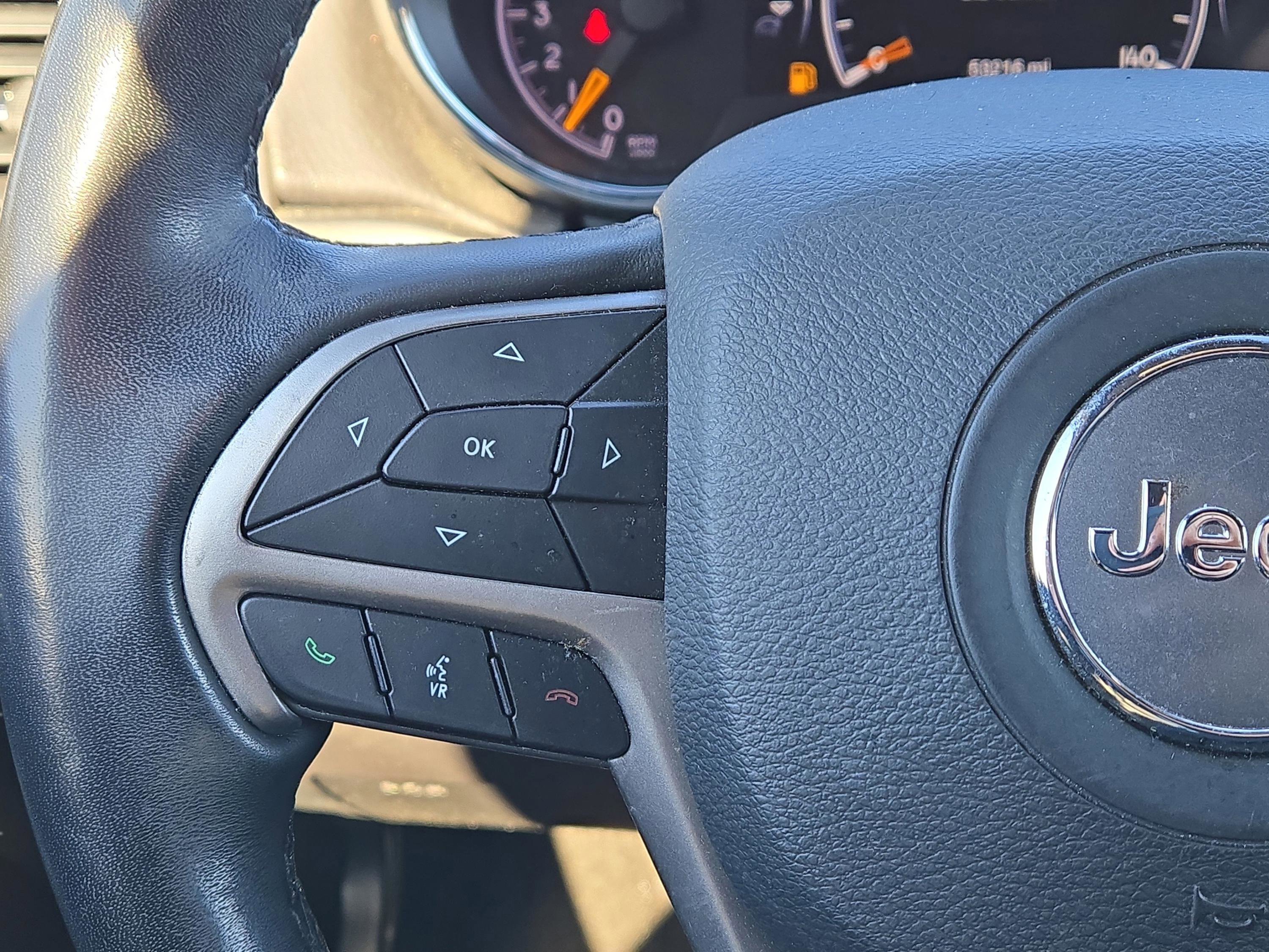 Used 2021 Jeep Grand Cherokee Limited image 24