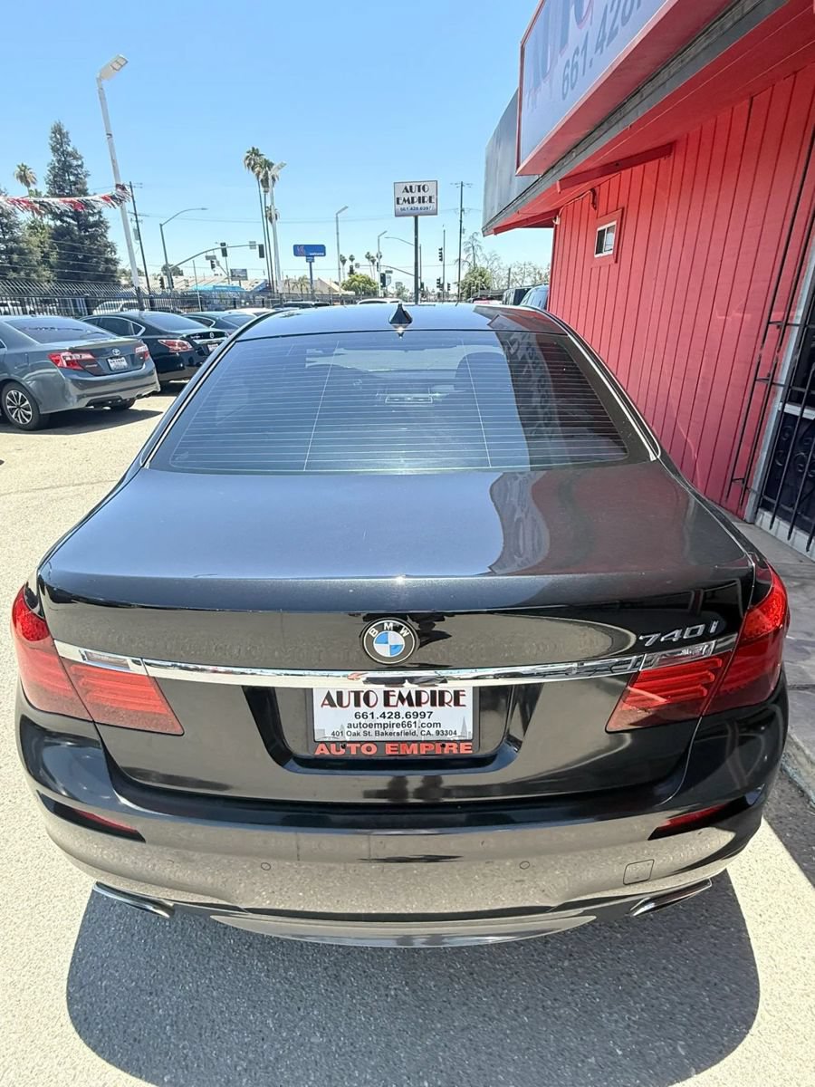 Used 2015 BMW 740i RWD image 5