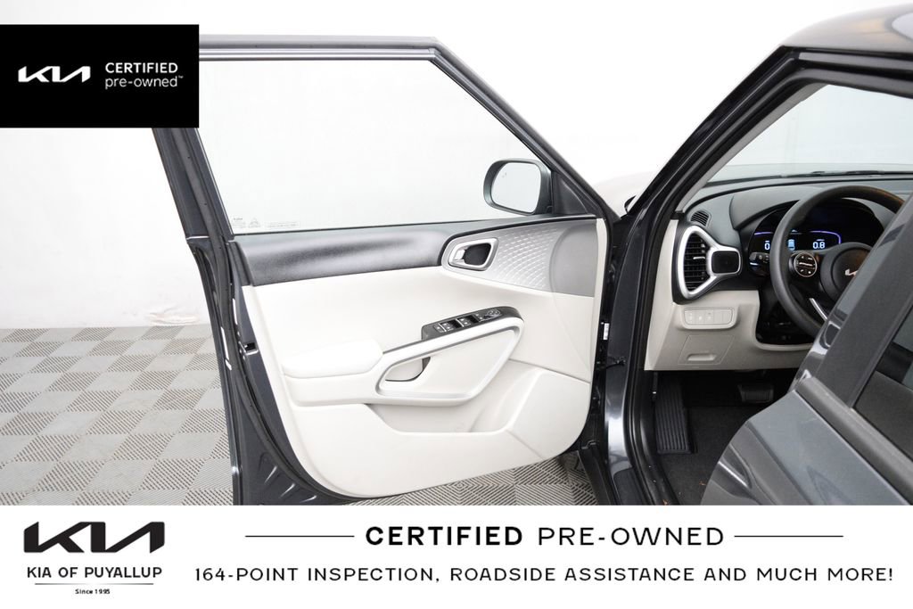 Certified 2025 Kia Soul LX FWD image 10