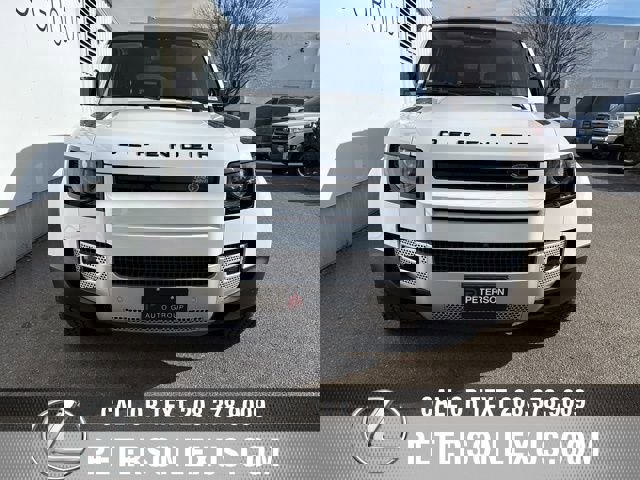 Used 2020 Land Rover Defender 110 SE image 8