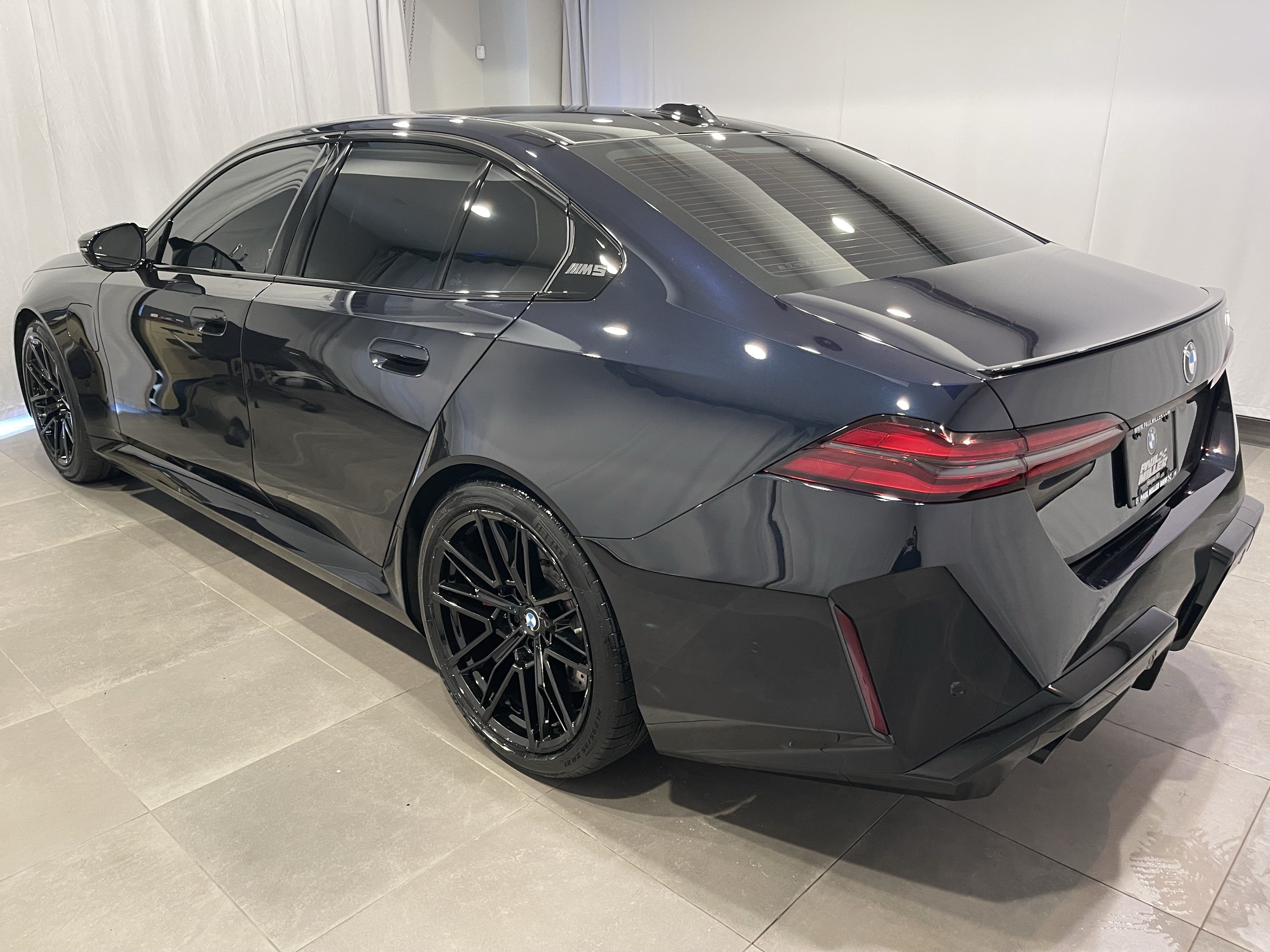 Certified 2025 BMW M5 w/ Executive Package AWD/4WD image 4