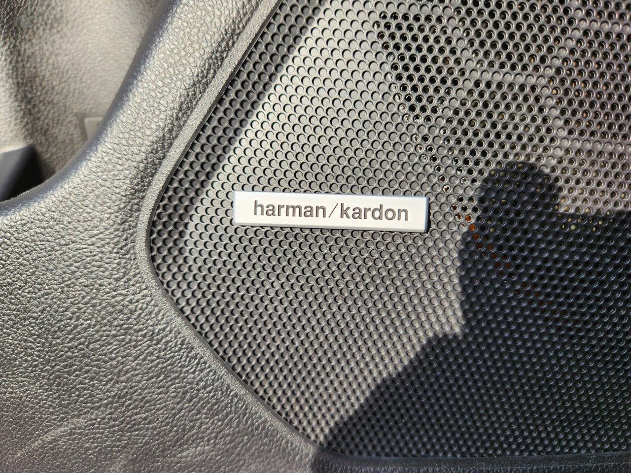 Used 2017 Subaru Outback 3.6R Touring w/ Protection Package #1 image 21