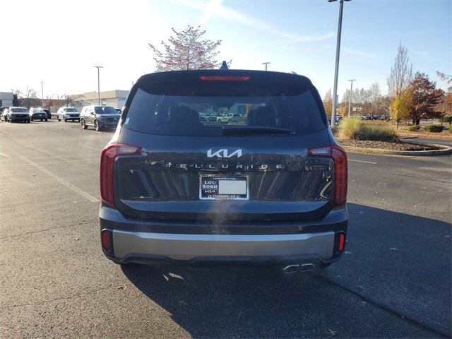 New 2025 Kia Telluride S image 4