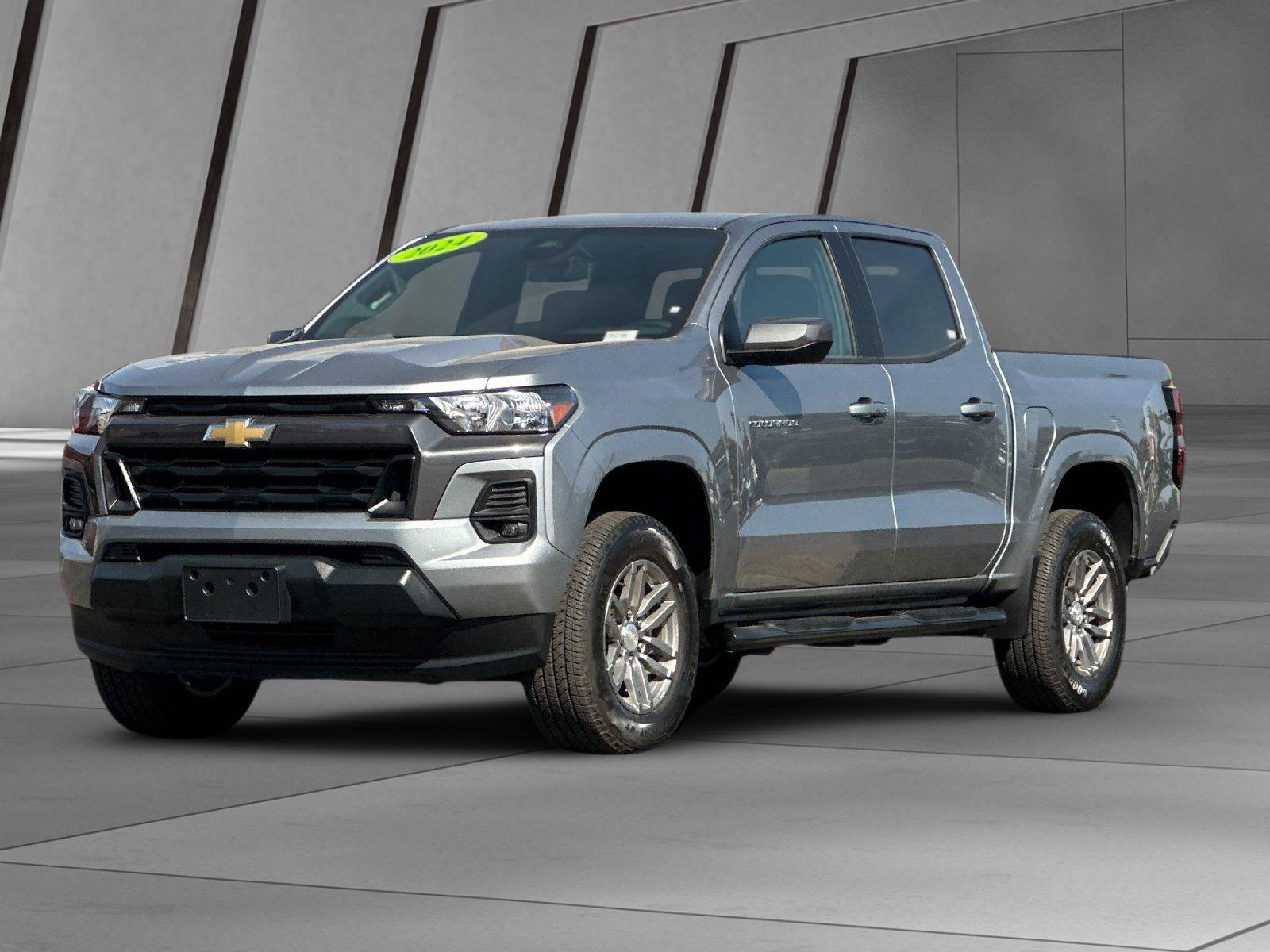 Used 2024 Chevrolet Colorado LT w/ LT Convenience Package RWD image 8