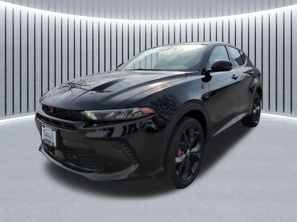Used 2024 Dodge Hornet GT image 16