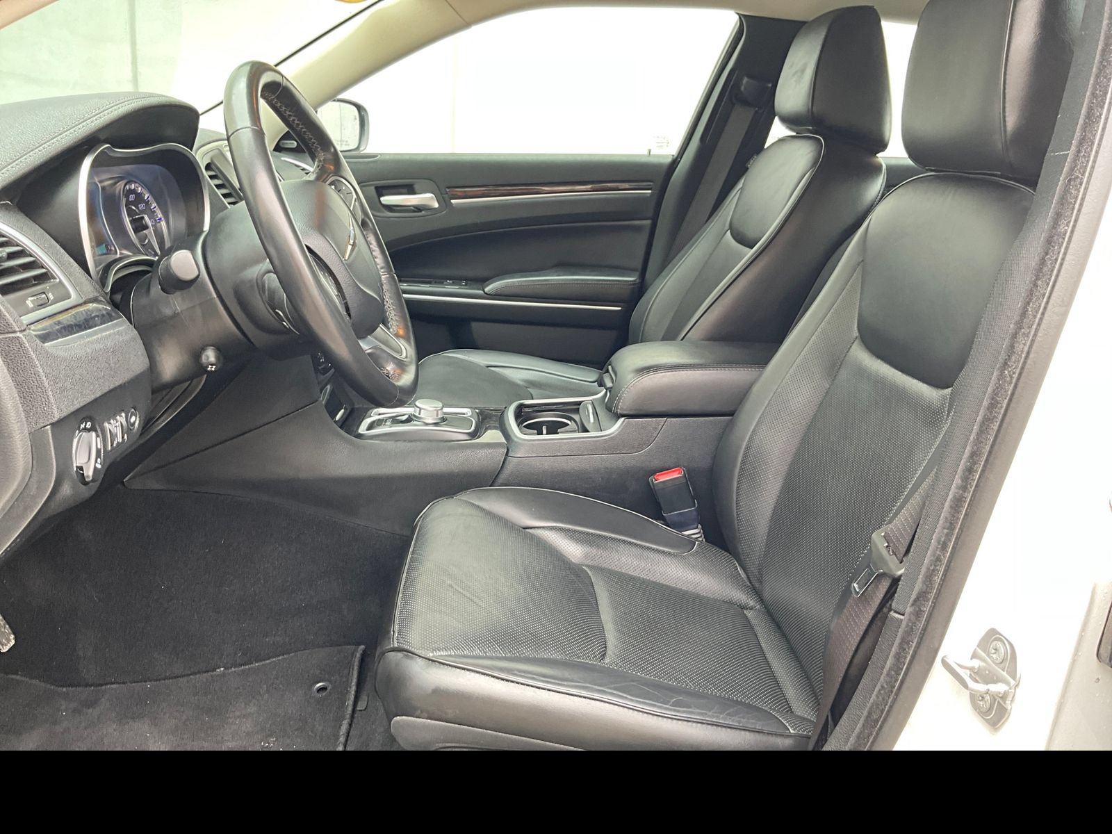 Used 2021 Chrysler 300 Touring L AWD/4WD video 2