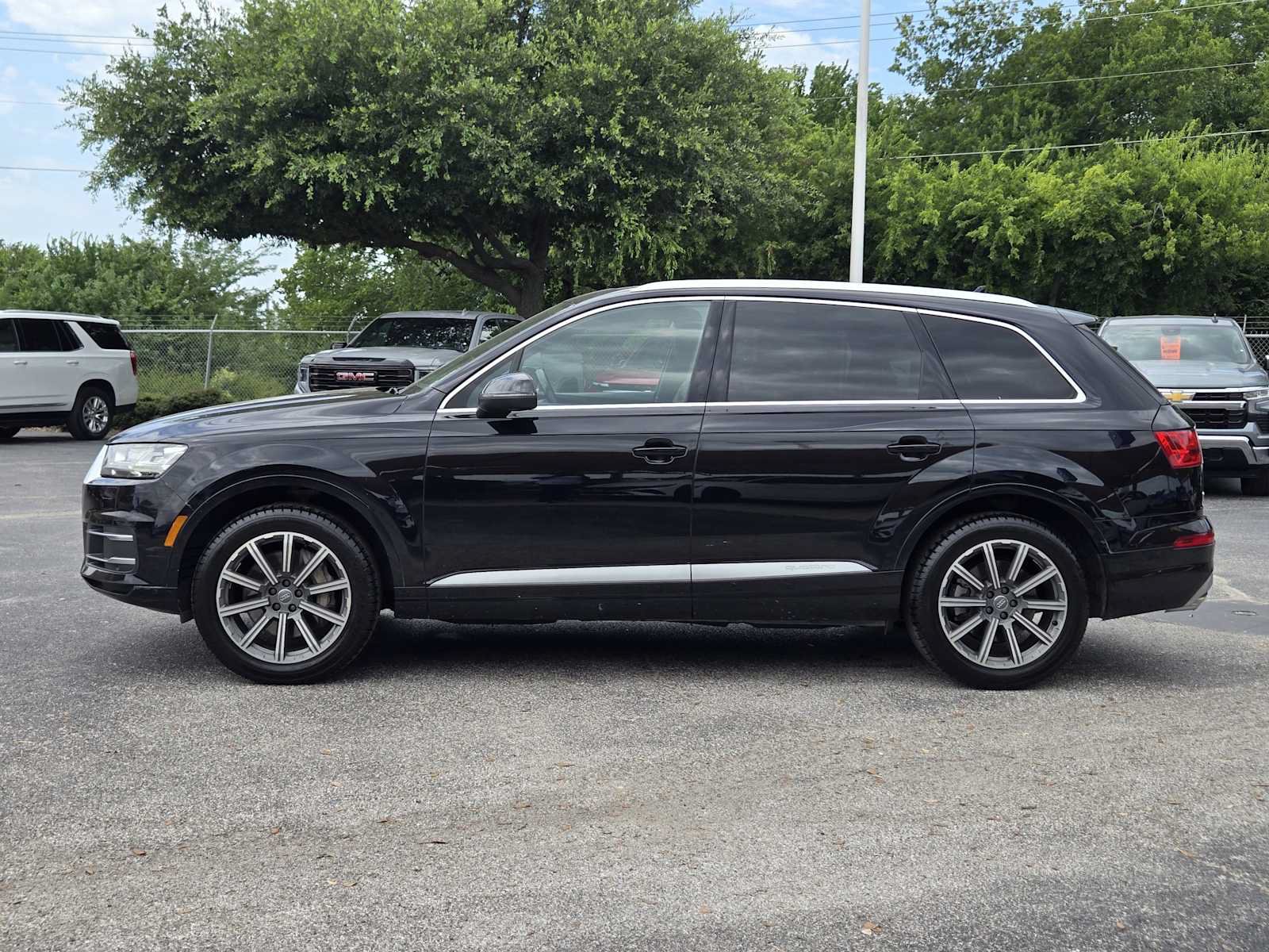 Used 2017 Audi Q7 2.0T Premium Plus w/ Premium Plus Package AWD/4WD image 5