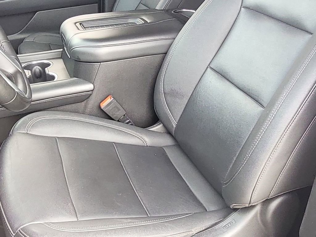 Used 2023 Chevrolet Tahoe Z71 w/ Luxury Package image 26