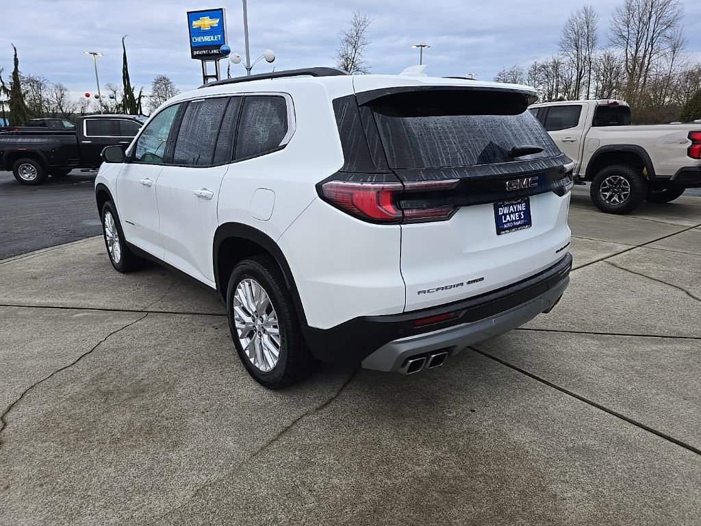 Used 2024 GMC Acadia Elevation image 3