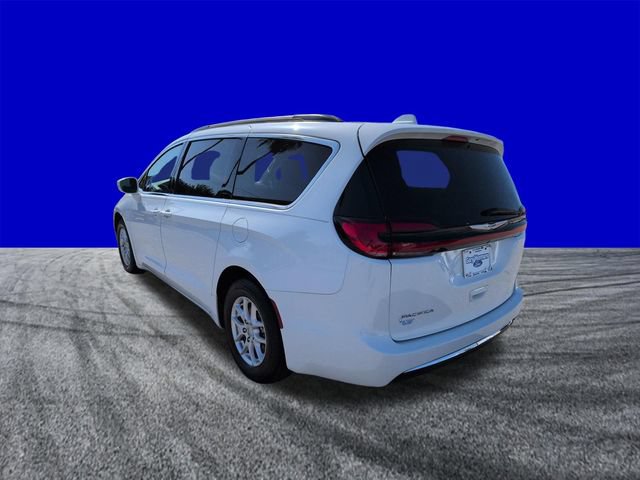 Used 2022 Chrysler Pacifica Touring-L FWD image 6