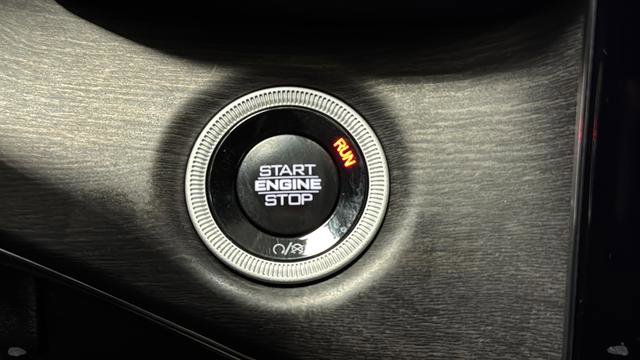 Used 2024 Jeep Grand Cherokee L Overland w/ Luxury Tech Group IV image 23