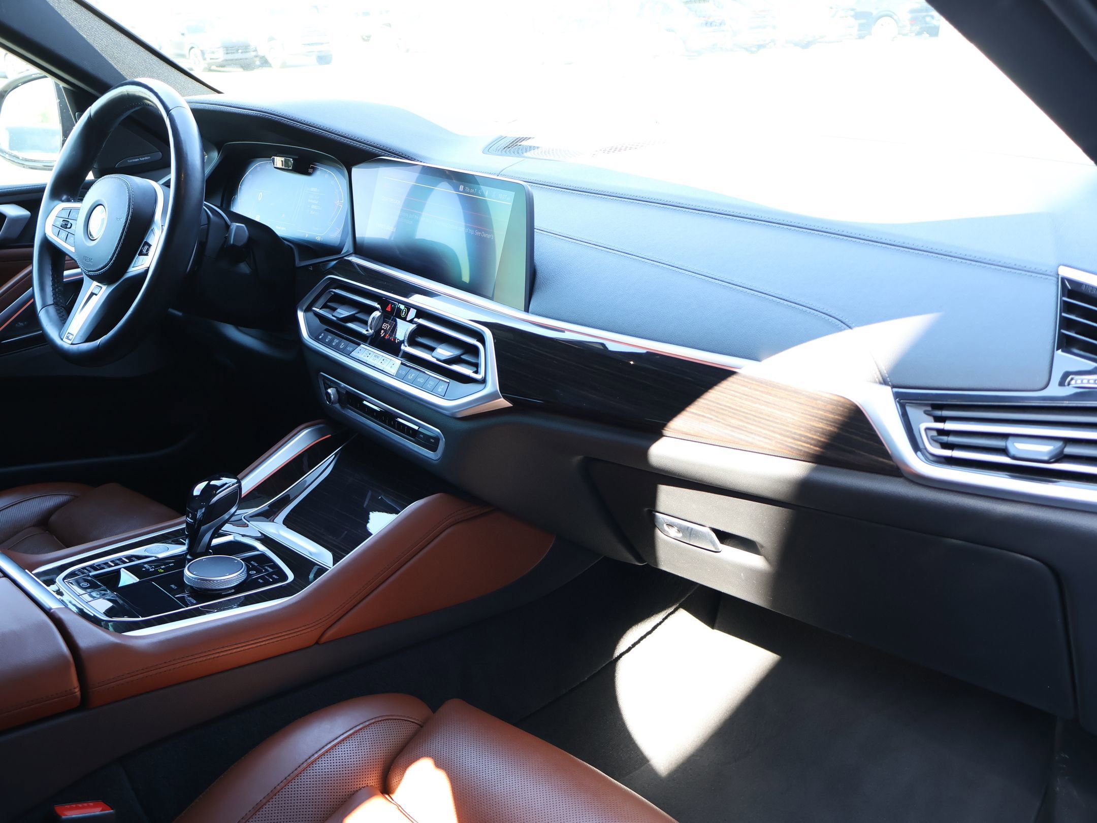 Used 2021 BMW X6 xDrive40i w/ M Sport Package AWD/4WD image 30