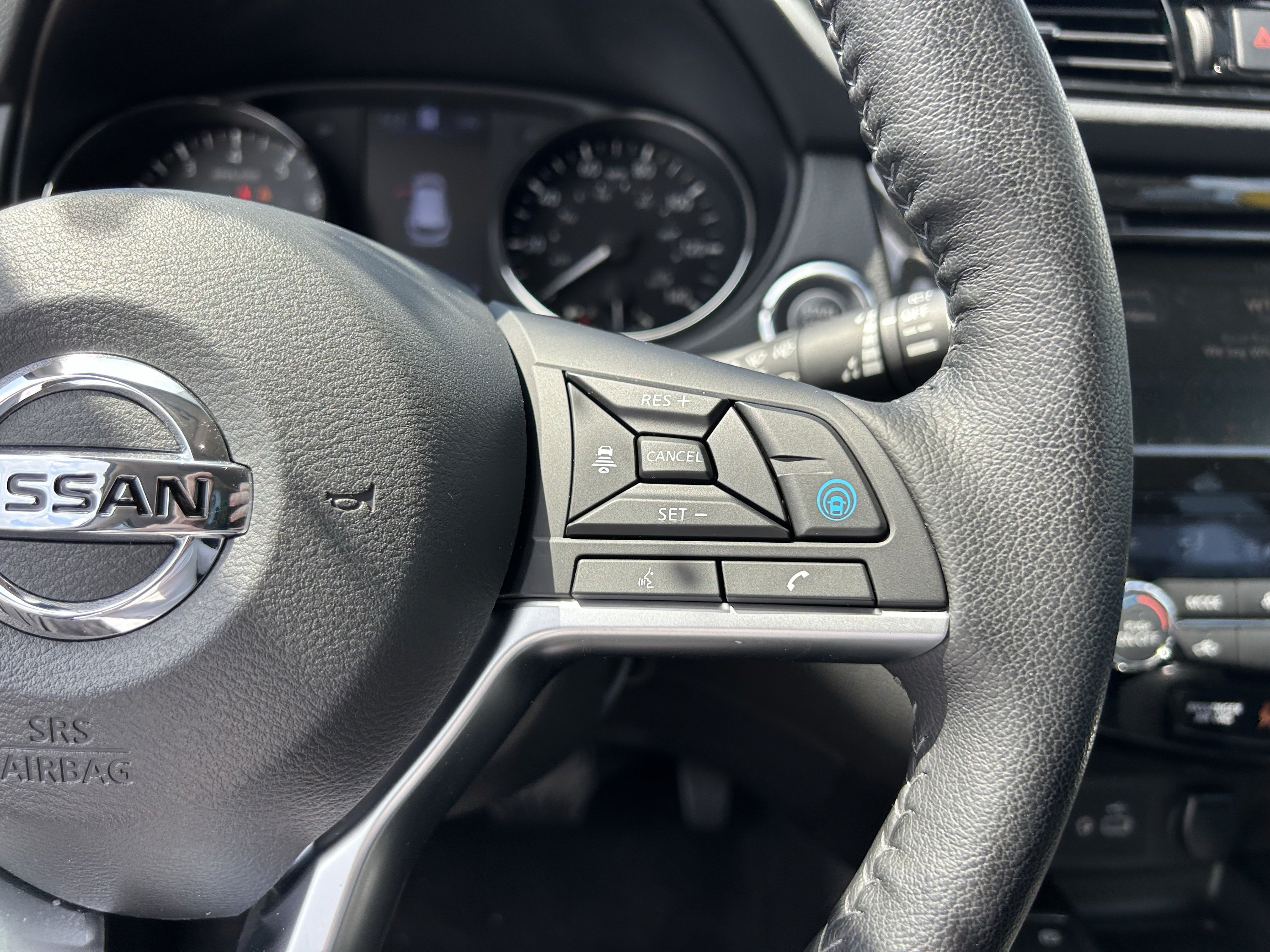Used 2021 Nissan Rogue Sport SL w/ Premium Package FWD image 30