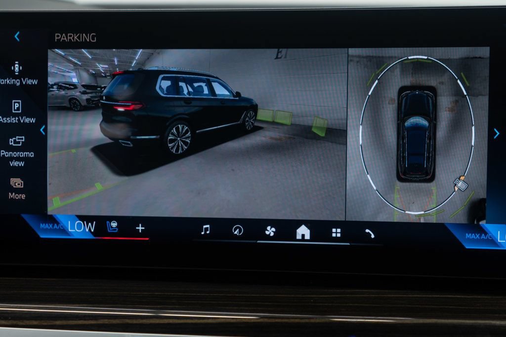 Used 2026 BMW X7 xDrive40i AWD/4WD image 32
