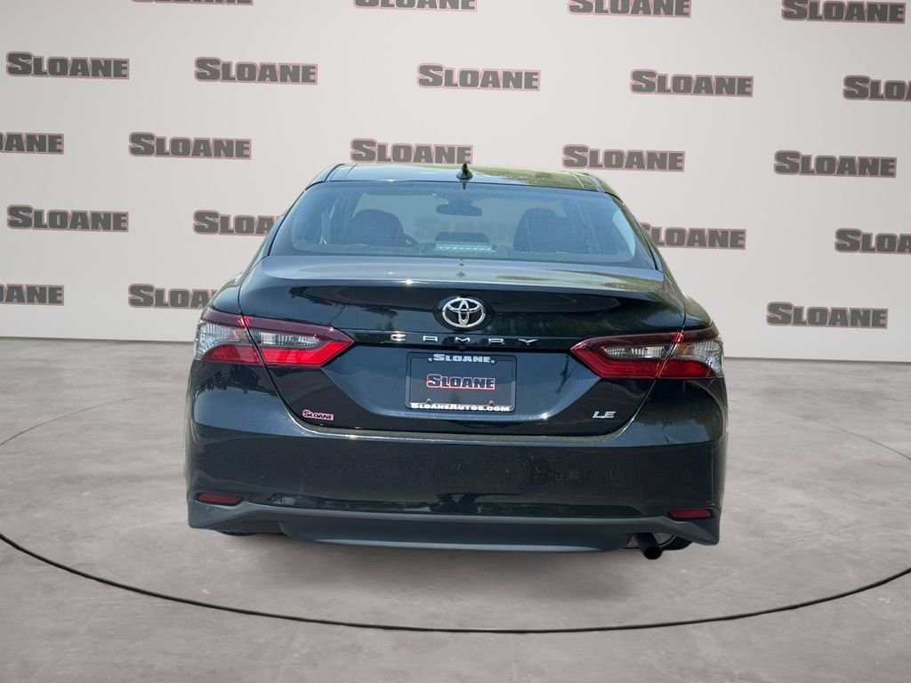 Used 2024 Toyota Camry LE FWD image 4
