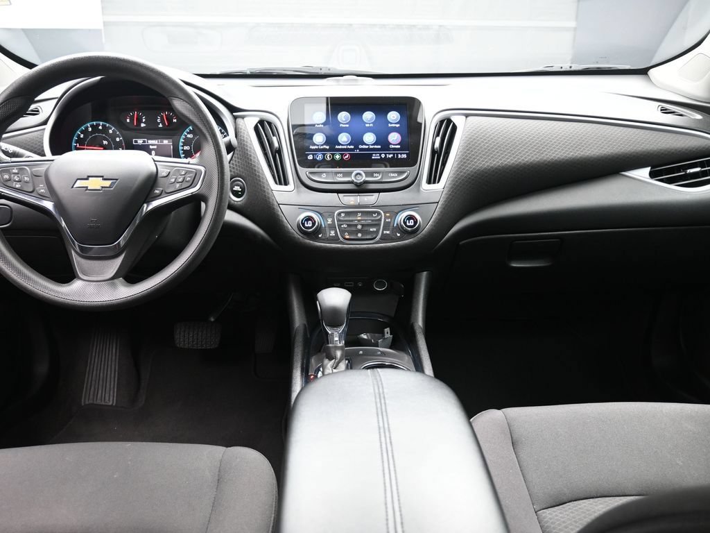 Used 2023 Chevrolet Malibu LT FWD image 9