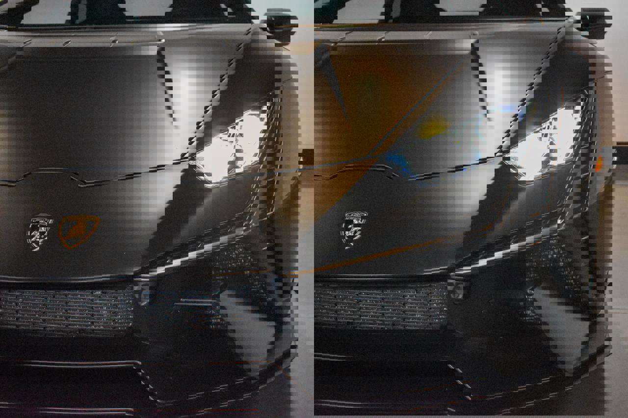 Used 2023 Lamborghini Huracan Tecnica image 14