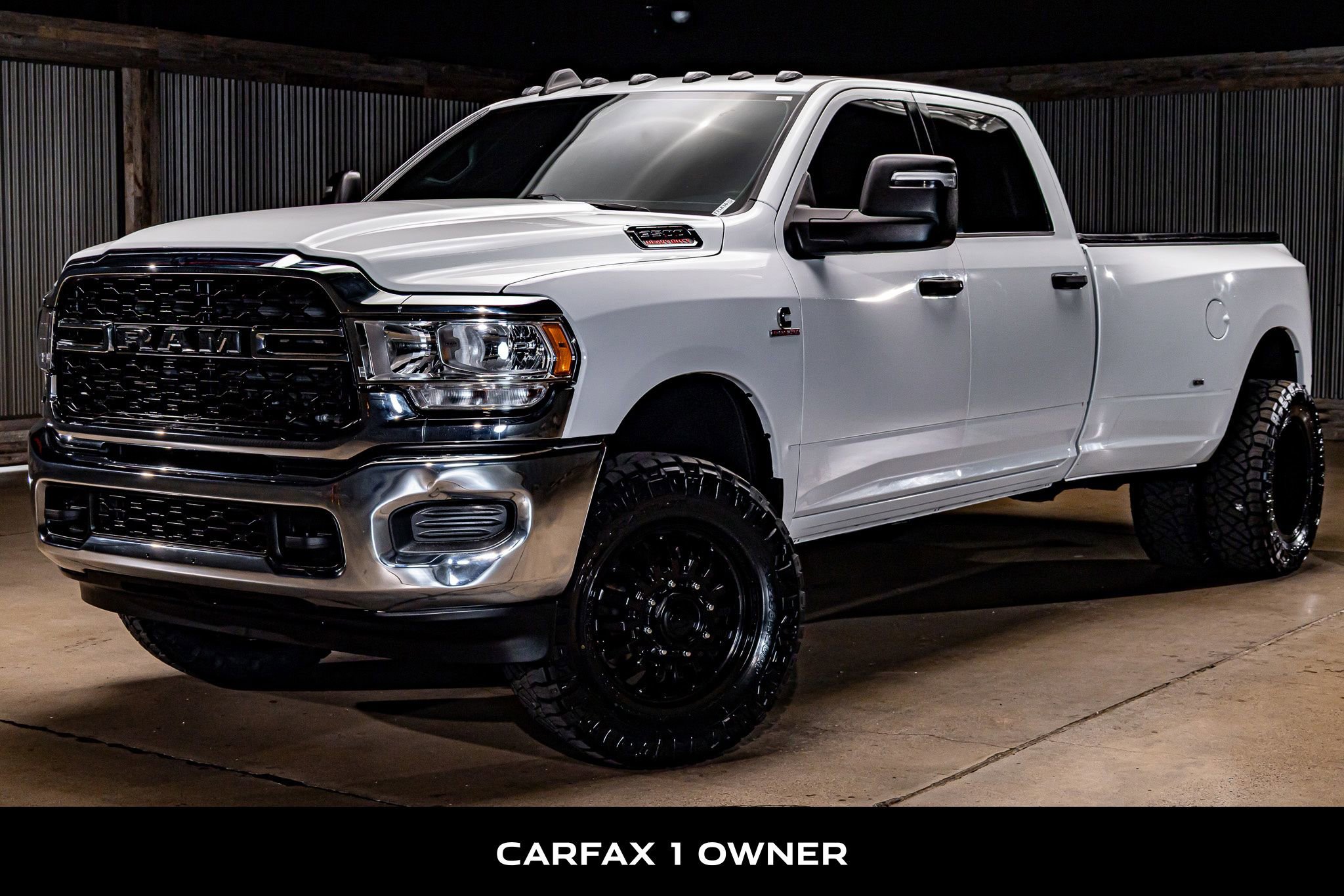 Used 2024 RAM 3500 Tradesman w/ Chrome Appearance Group image 5