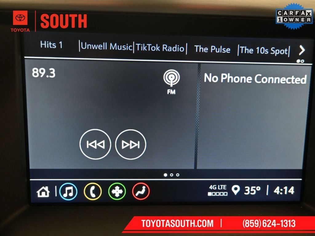 Used 2023 GMC Acadia SLE w/ Driver Convenience Package image 11