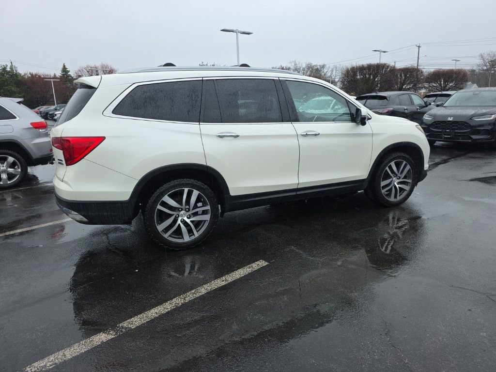 Used 2017 Honda Pilot Touring image 7