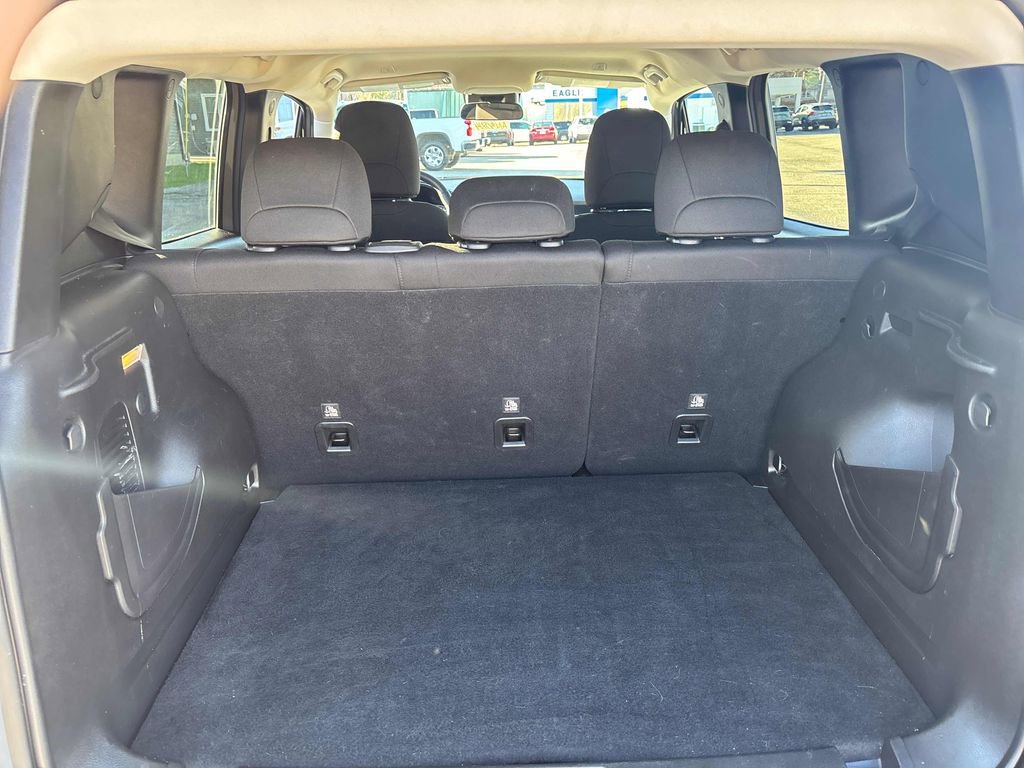 Used 2021 Jeep Renegade Sport w/ Sport Appearance Group image 24