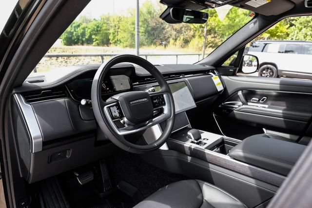 New 2026 Land Rover Range Rover SE AWD/4WD image 3