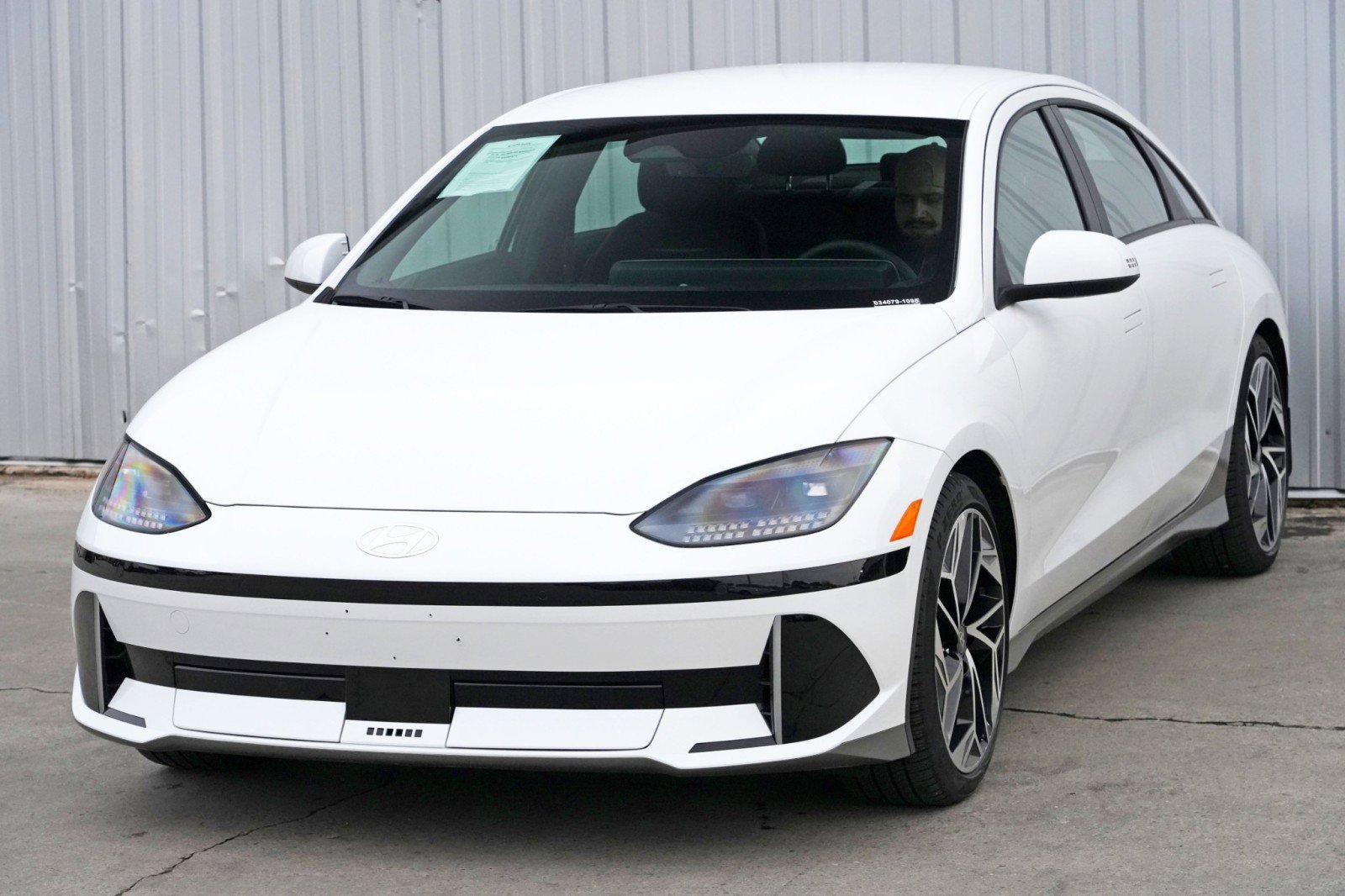 Used 2023 Hyundai Ioniq 6 SEL image 46