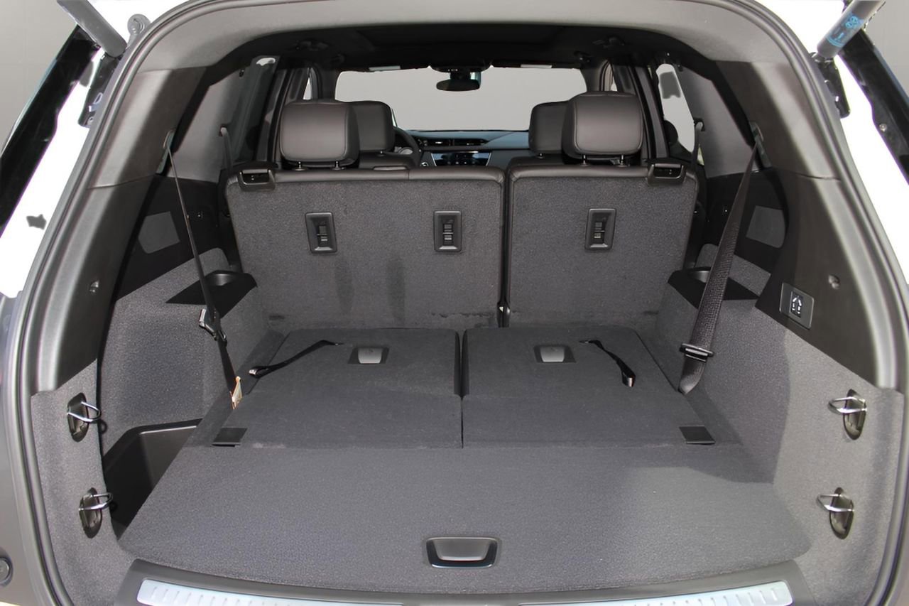 New 2025 Cadillac XT6 Luxury FWD image 16