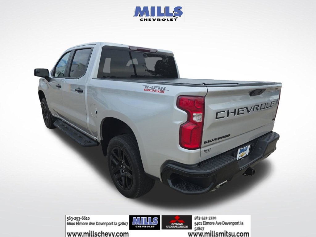 Used 2022 Chevrolet Silverado 1500 LT Trail Boss w/ Bed Protection Package AWD/4WD image 4