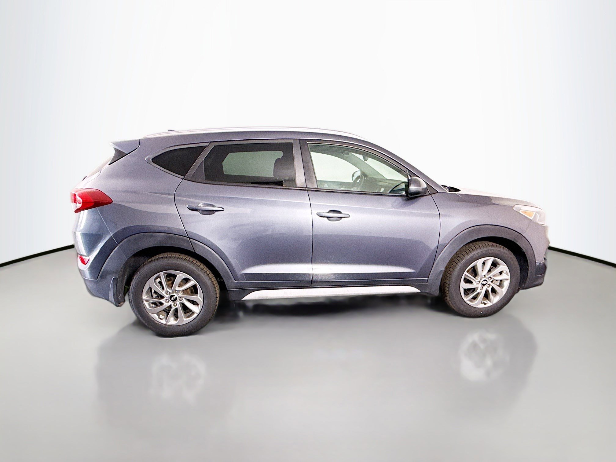 Used 2018 Hyundai Tucson SEL w/ Cargo Package image 11