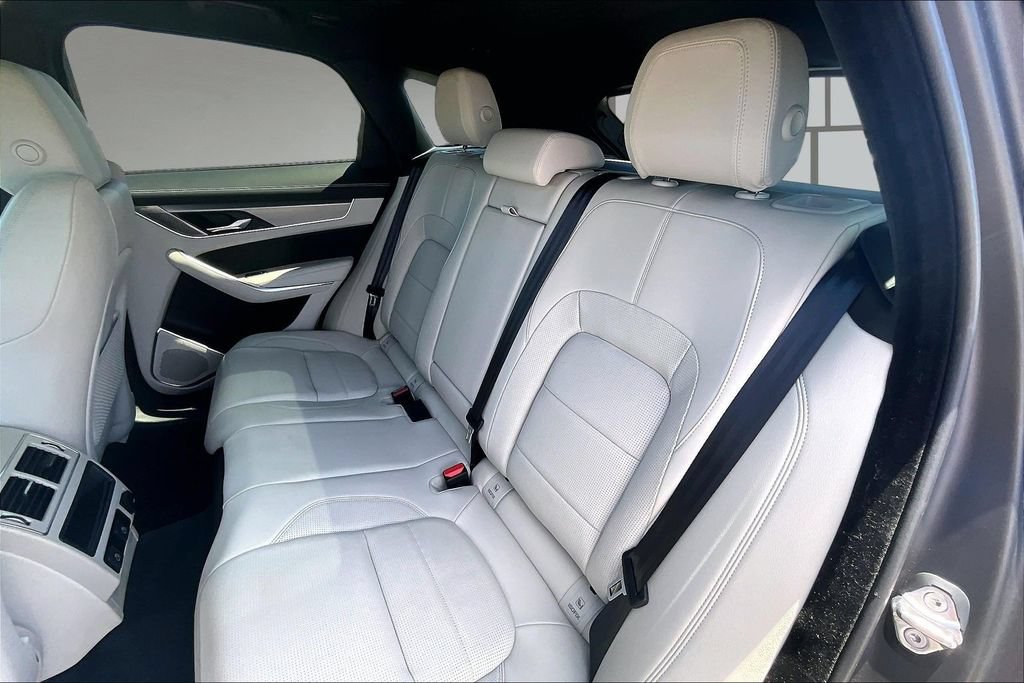 Used 2026 Jaguar F-PACE R-Dynamic S AWD/4WD image 26