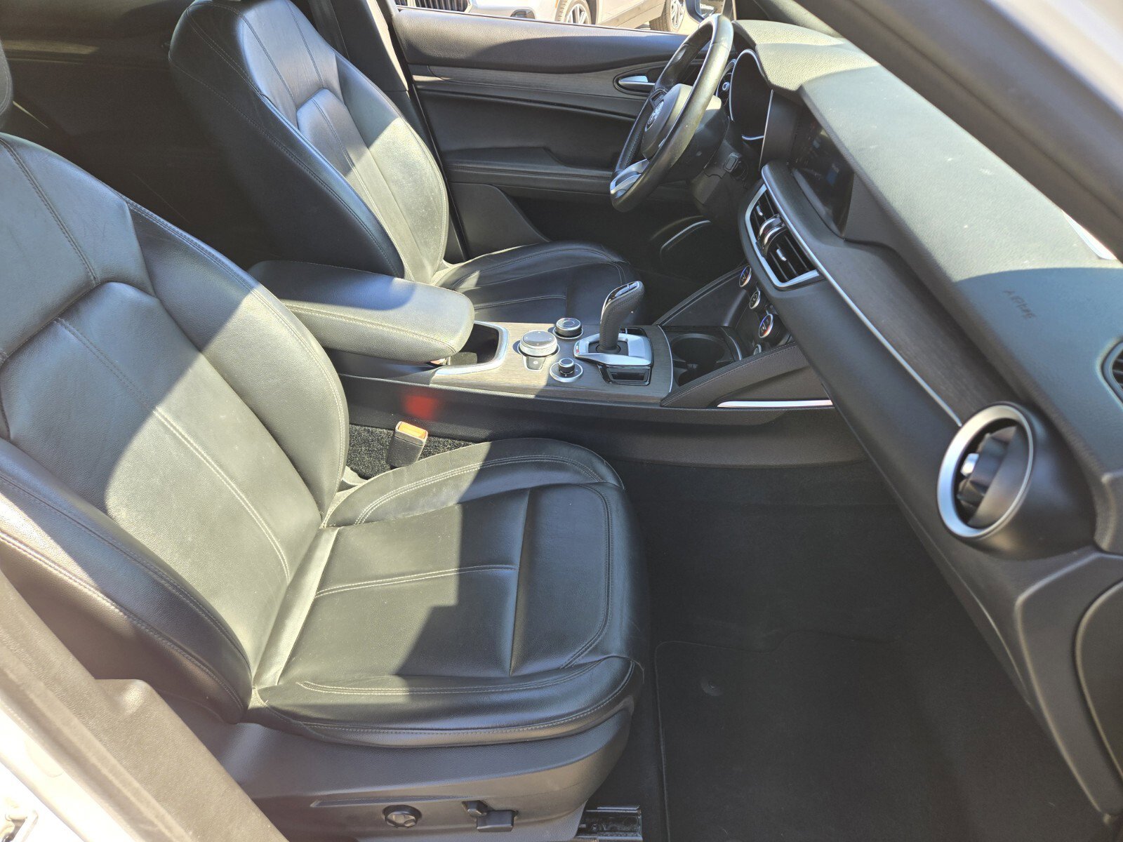 Used 2022 Alfa Romeo Stelvio Ti image 15