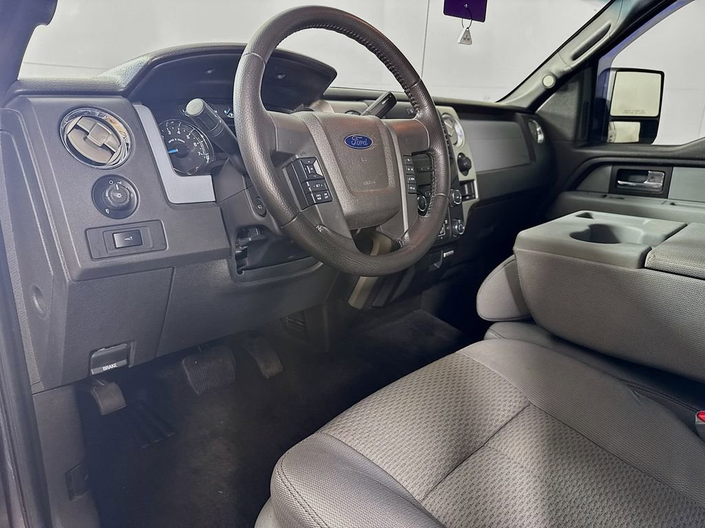 Used 2014 Ford F150 XLT w/ Equipment Group 302A Luxury image 9