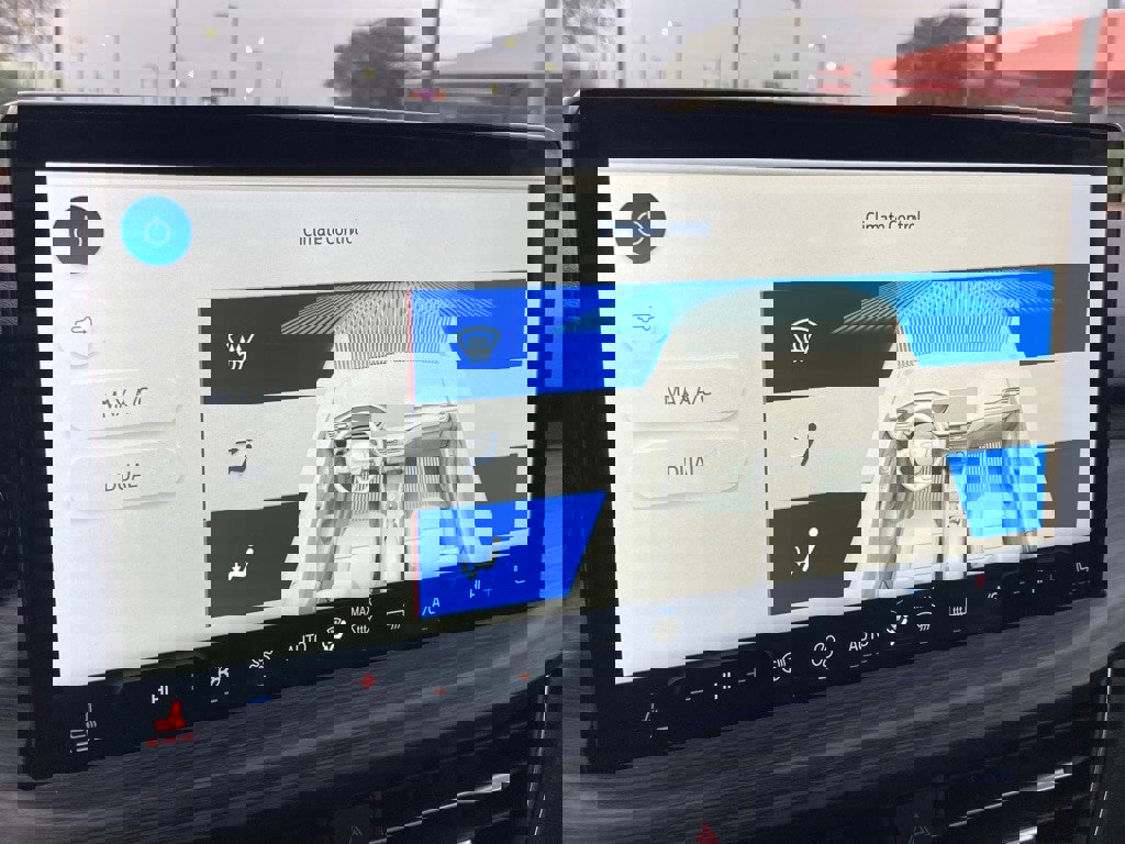 Used 2023 Ford Escape Platinum image 23