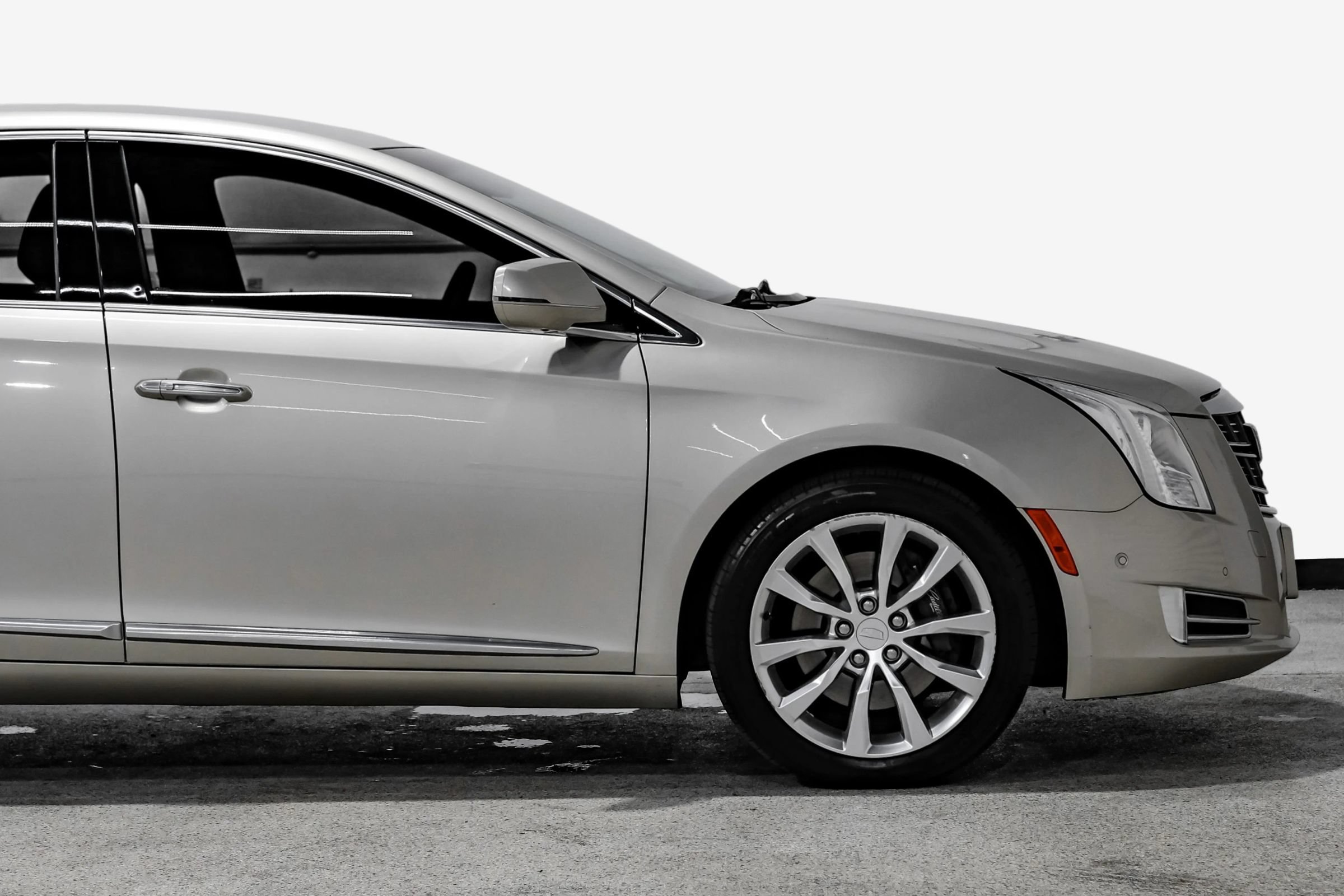 Used 2016 Cadillac XTS Luxury w/ Driver Awareness Package FWD image 13