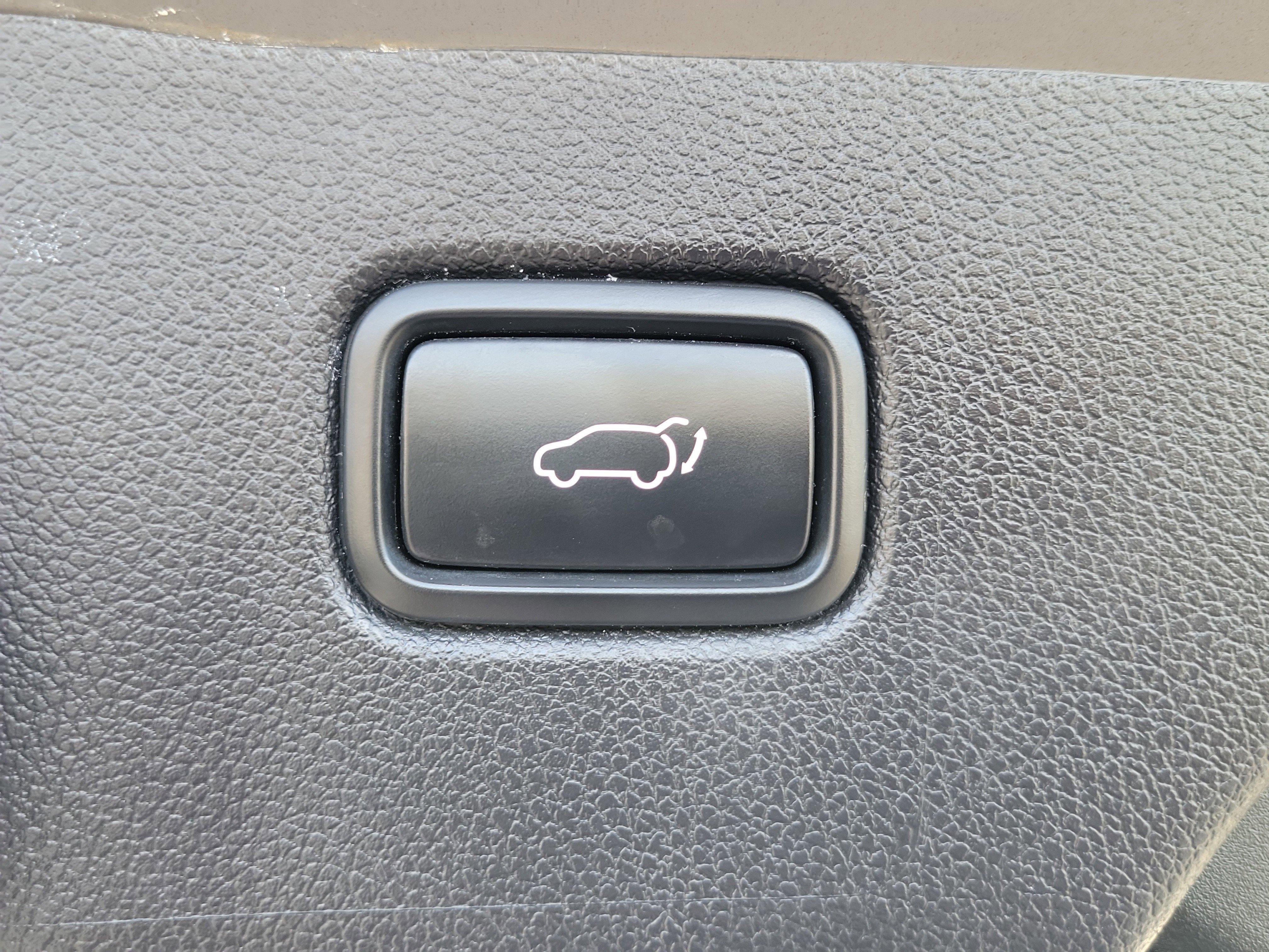 Used 2018 Kia Sorento EX image 11