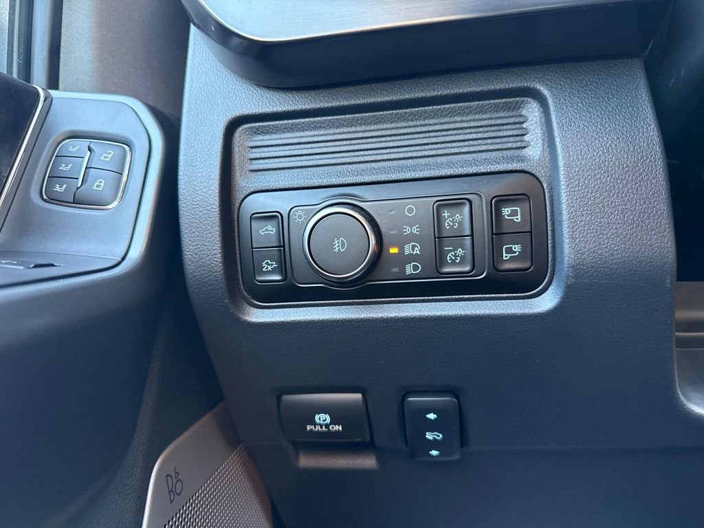 New 2026 Ford F250 Lariat w/ Tremor Off-Road Package image 16